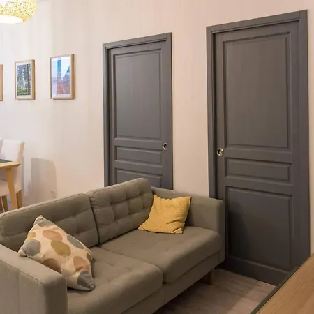 Escapade Dacquoise *