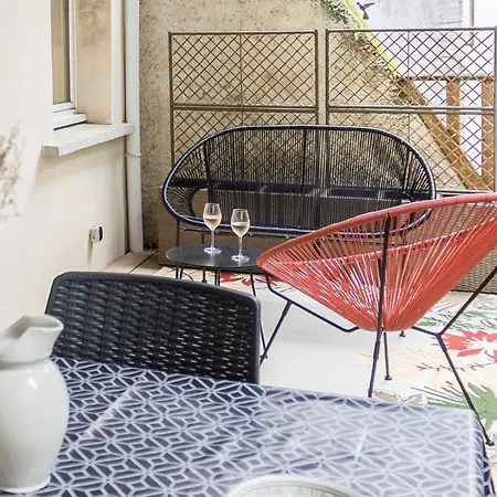 Escapade Dacquoise * דקס