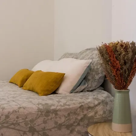 Escapade Dacquoise * דקס